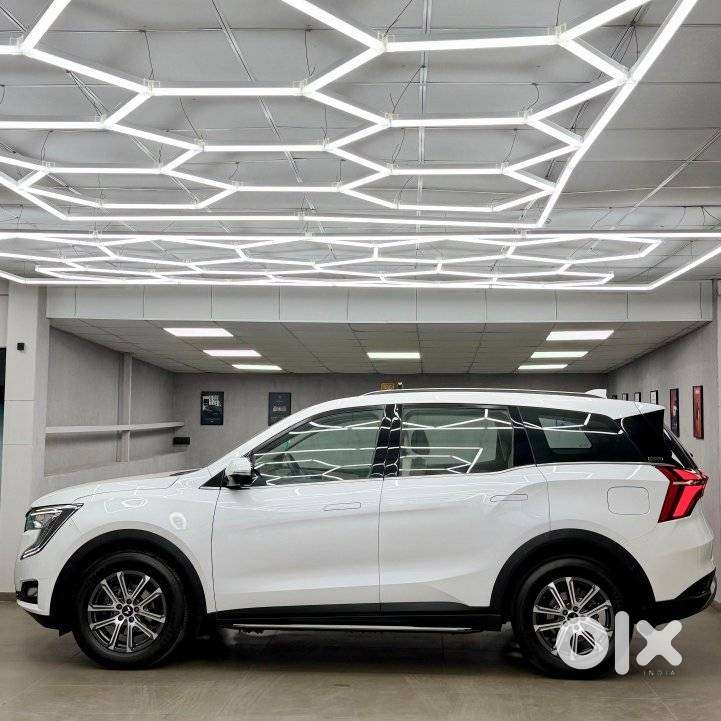 Mahindra Xuv700 2.2 Ax 7 Diesel At Luxury Pack Str, 2024, Diesel