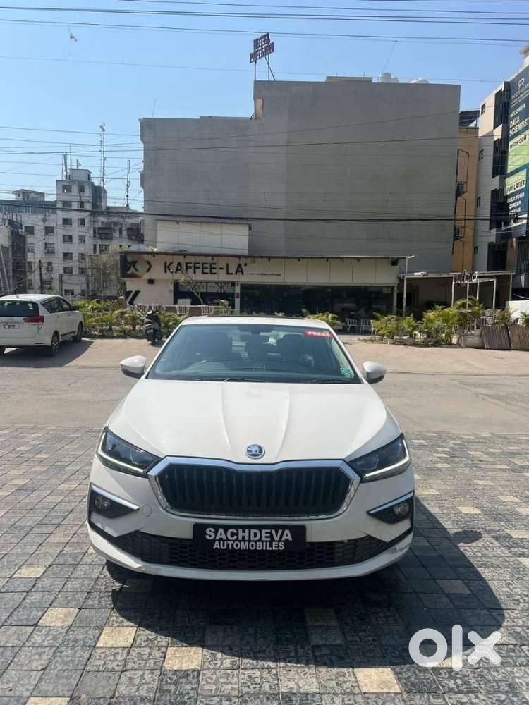 Skoda Slavia 1.5 Tsi Style At, 2023, Petrol