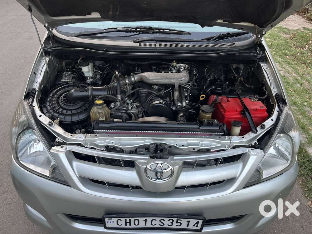 Toyota Innova 2004-2011 2.5 V Diesel 8-seater, 2008, Diesel