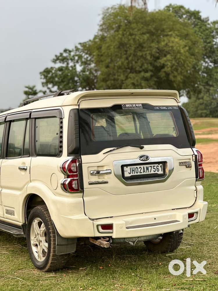 Mahindra Scorpio S10, 2016, Diesel