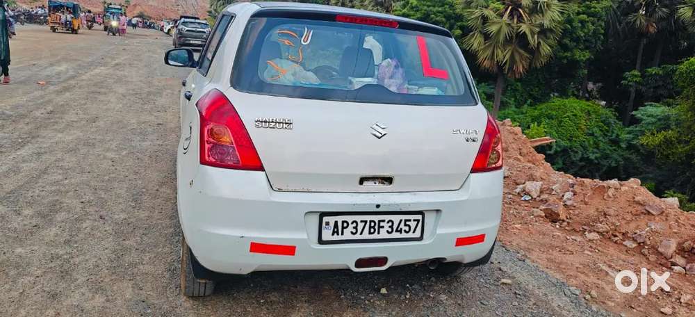 Swift 2011 Maruti Manual Petrol Vxi
