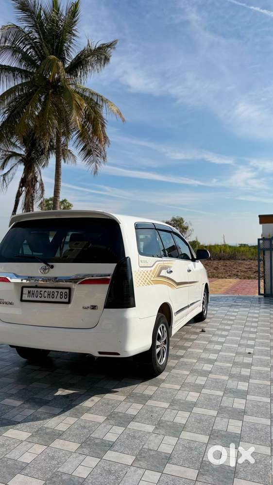Toyota Innova 2.5 Z 2015