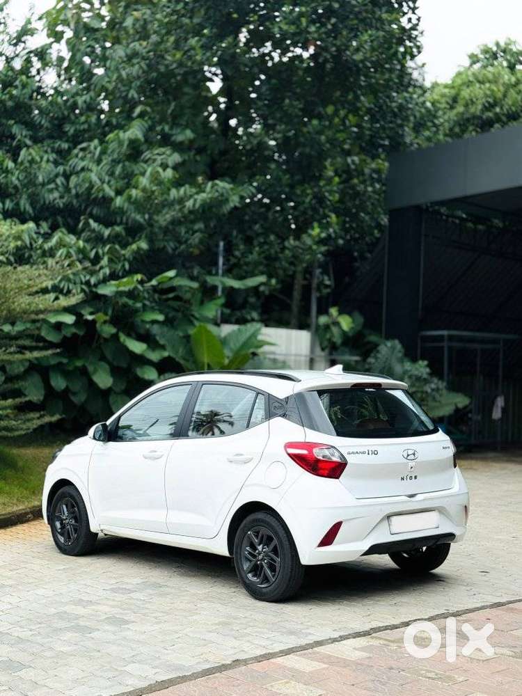 Hyundai Grand I10 Nios Sportz 1.2 At, 2019, Petrol
