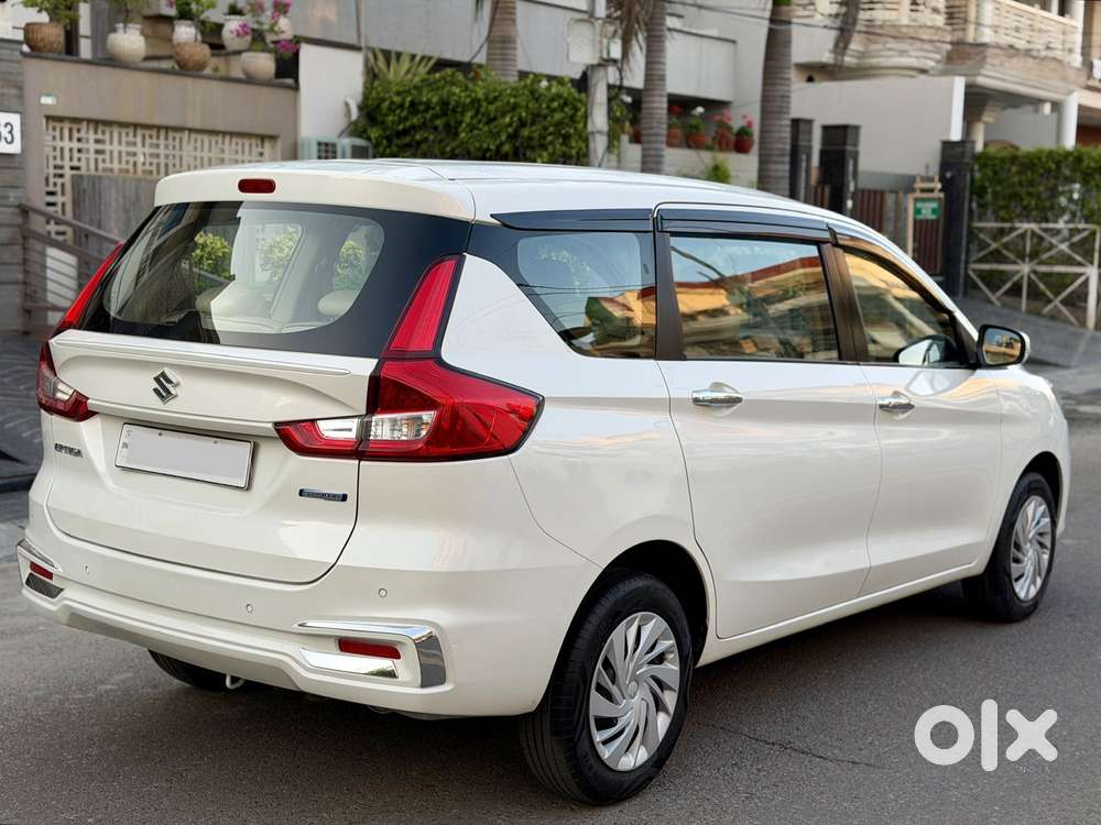 Maruti Suzuki Ertiga 1.5 Vxi, 2023, Petrol