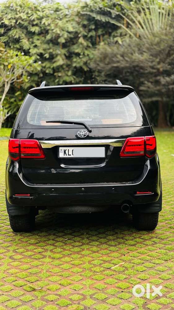 Toyota Fortuner 4x4 Manual Limited Edition, 2010, Diesel