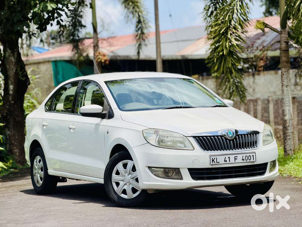 Skoda Rapid 1.6 Mpi At Ambition, 2012, Petrol