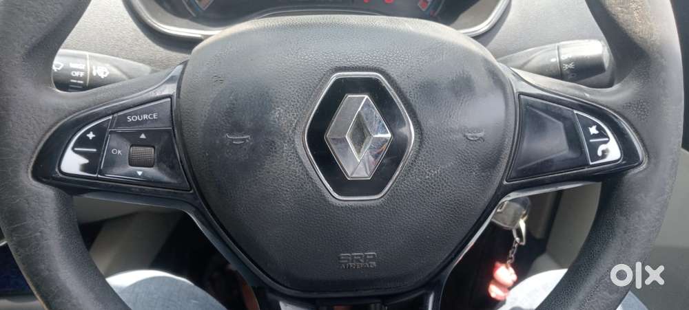 Renault Triber Rxt, 2022, Petrol