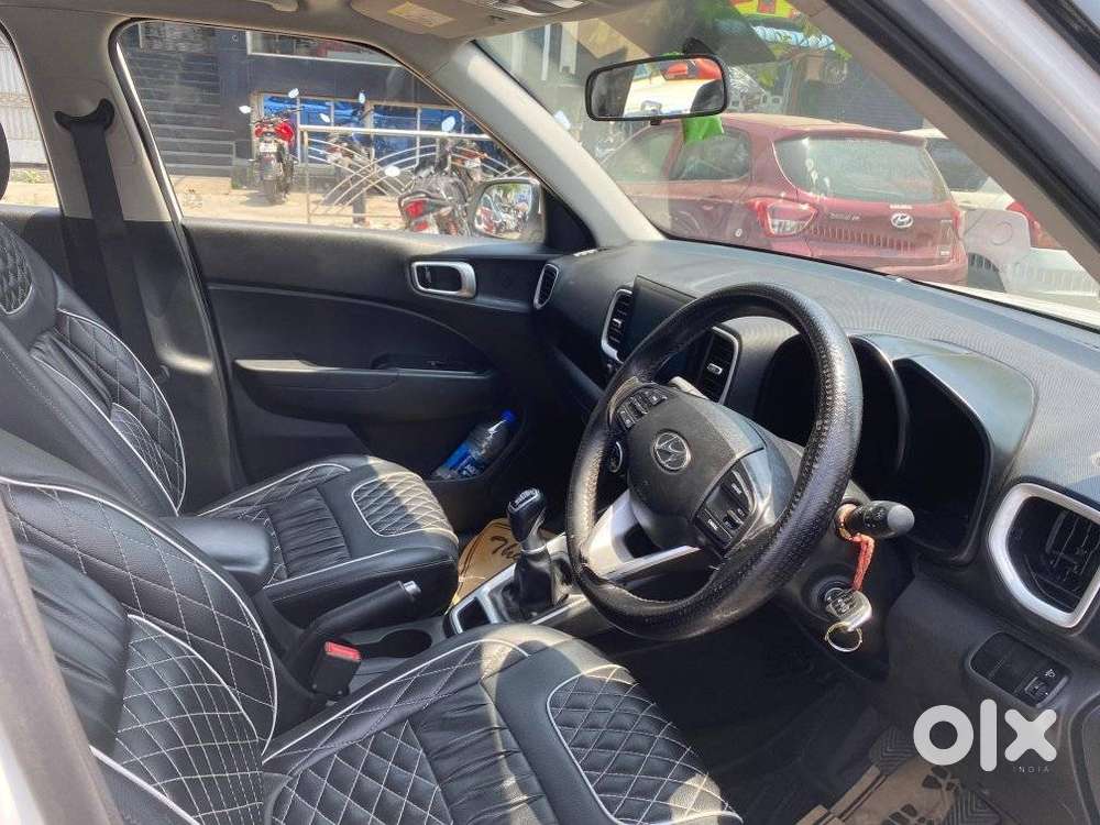 Hyundai Venue Sx (o) Mt 1.5 Diesel, 2021