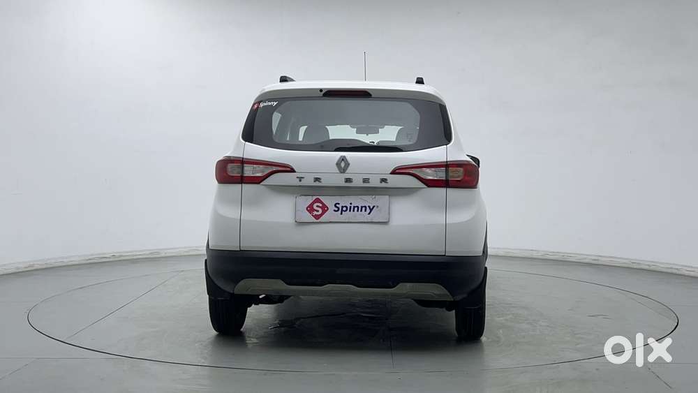 Renault Triber Rxt, 2022, Petrol