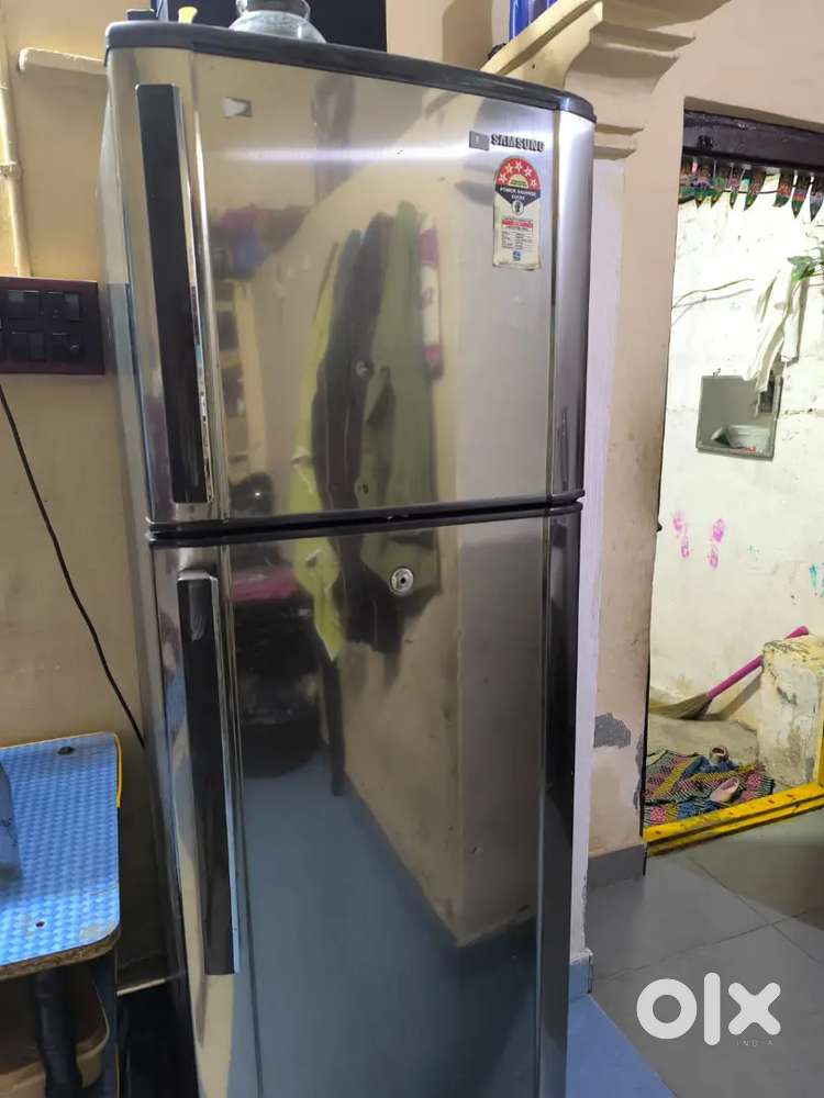 Samsung double door full condition less used
