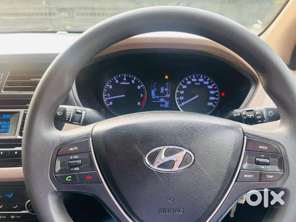 Hyundai Elite I20 Sportz (o) 1.2, 2017, Petrol