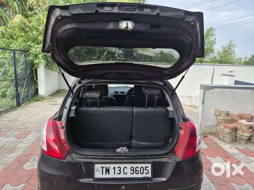 Maruti Suzuki Swift 2015 Petrol 93000 Km Driven