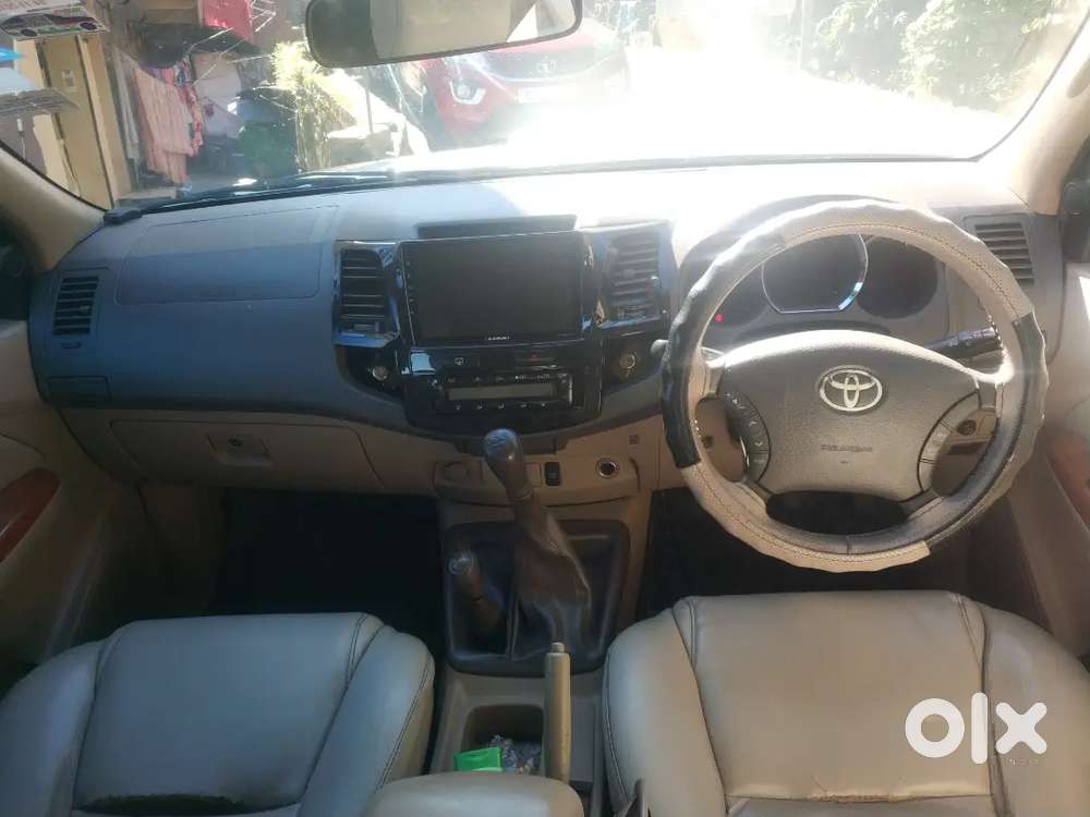 Toyota Fortuner Anniversary Edition- 4x4diesel 2010