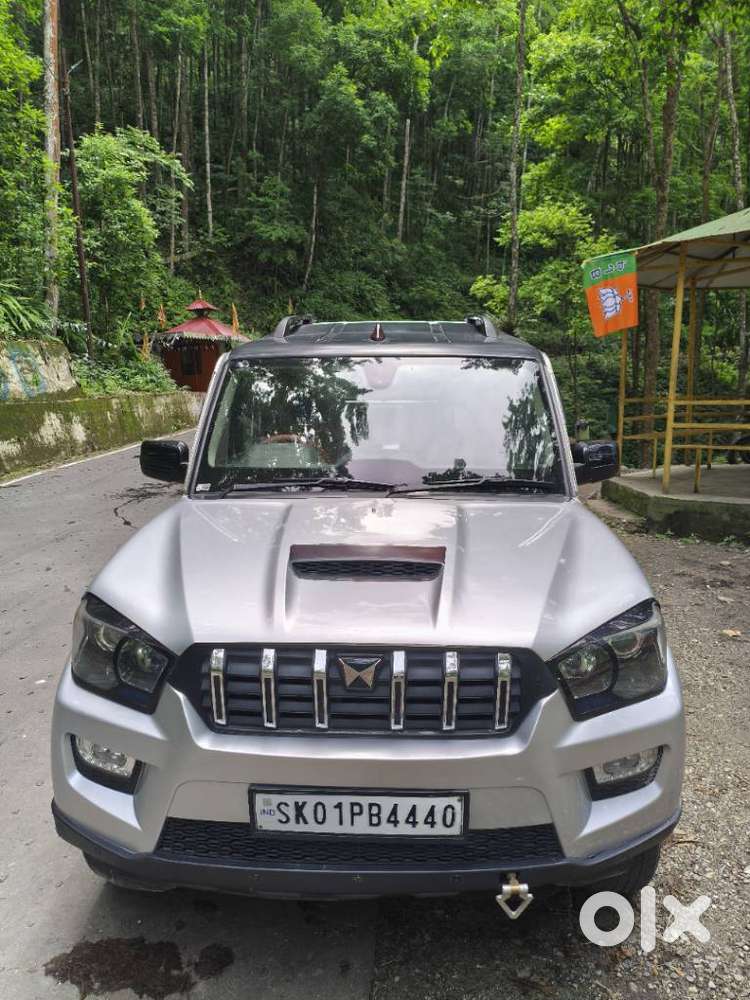 Mahindra Scorpio S10 8 Seater, 2016, Diesel
