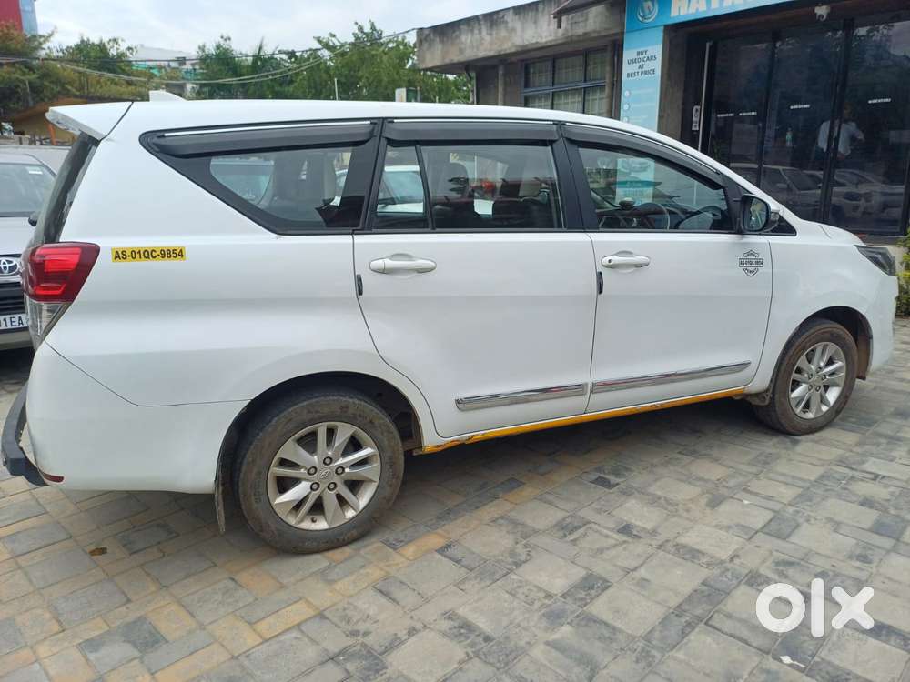 Toyota Innova Crysta 2.4 G Mt 8s, 2024, Diesel