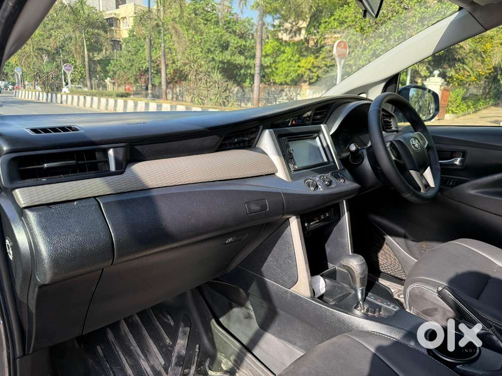 Toyota Innova Crysta Gx At 2016
