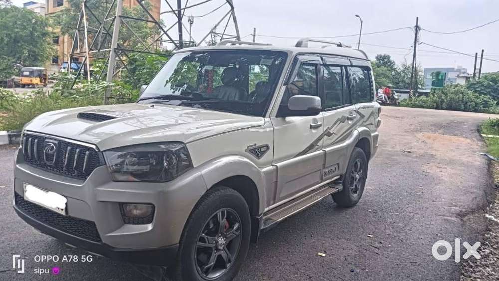 Mahindra Scorpio S10, 2016, Diesel