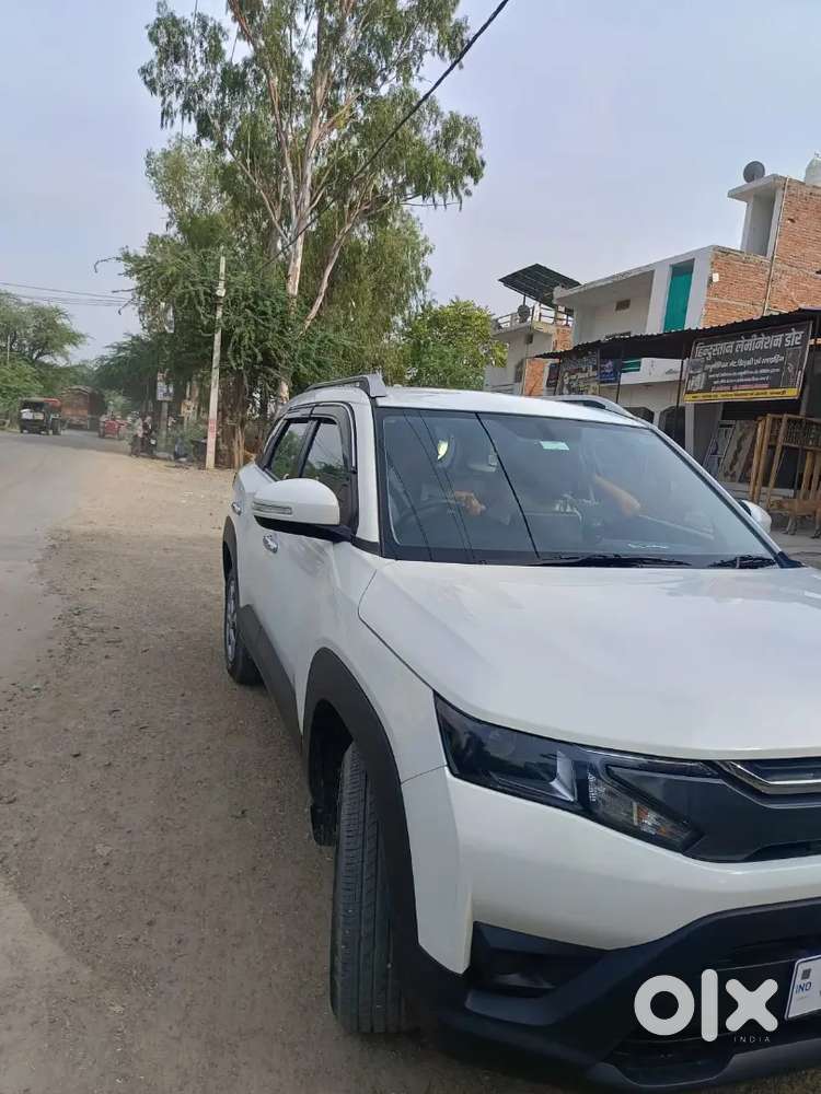 Maruti Suzuki Brezza Lxi 2025