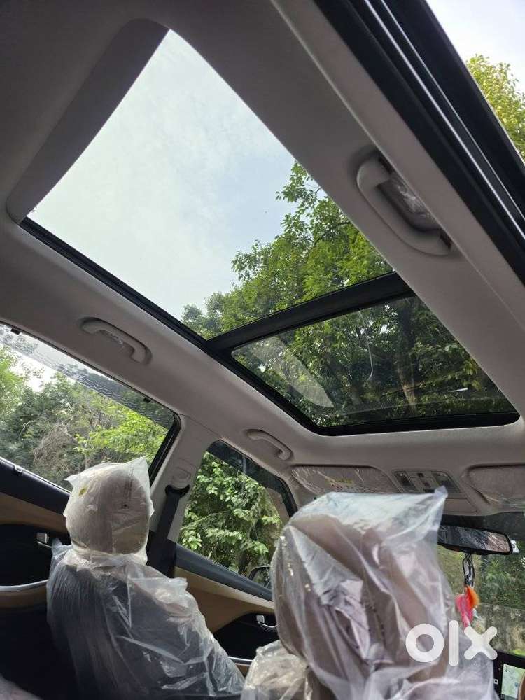 Hyundai Alcazar Signature 1.5 Petrol Dct 7str, 2025, Petrol