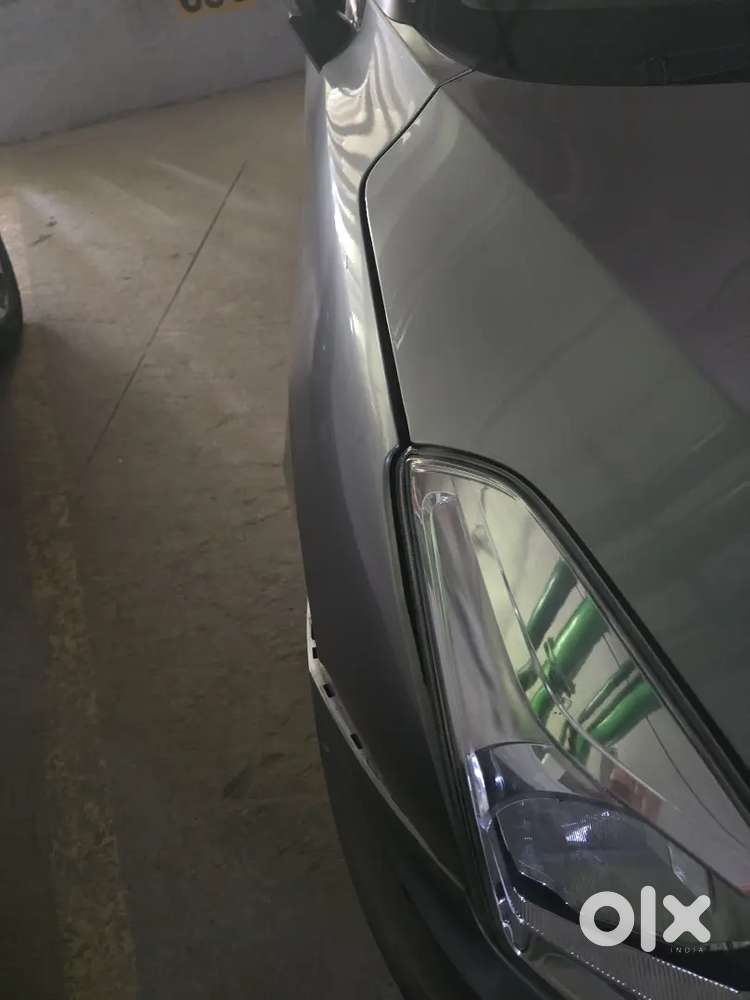 Suzuki Baleno Manual Delta  2018 Driven  43400 Km Silver. Hr 26 Number