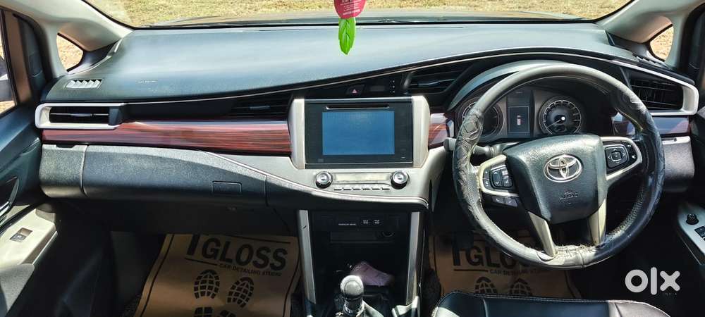 Toyota Innova Crysta 2.4 Vx Mt, 2017, Diesel