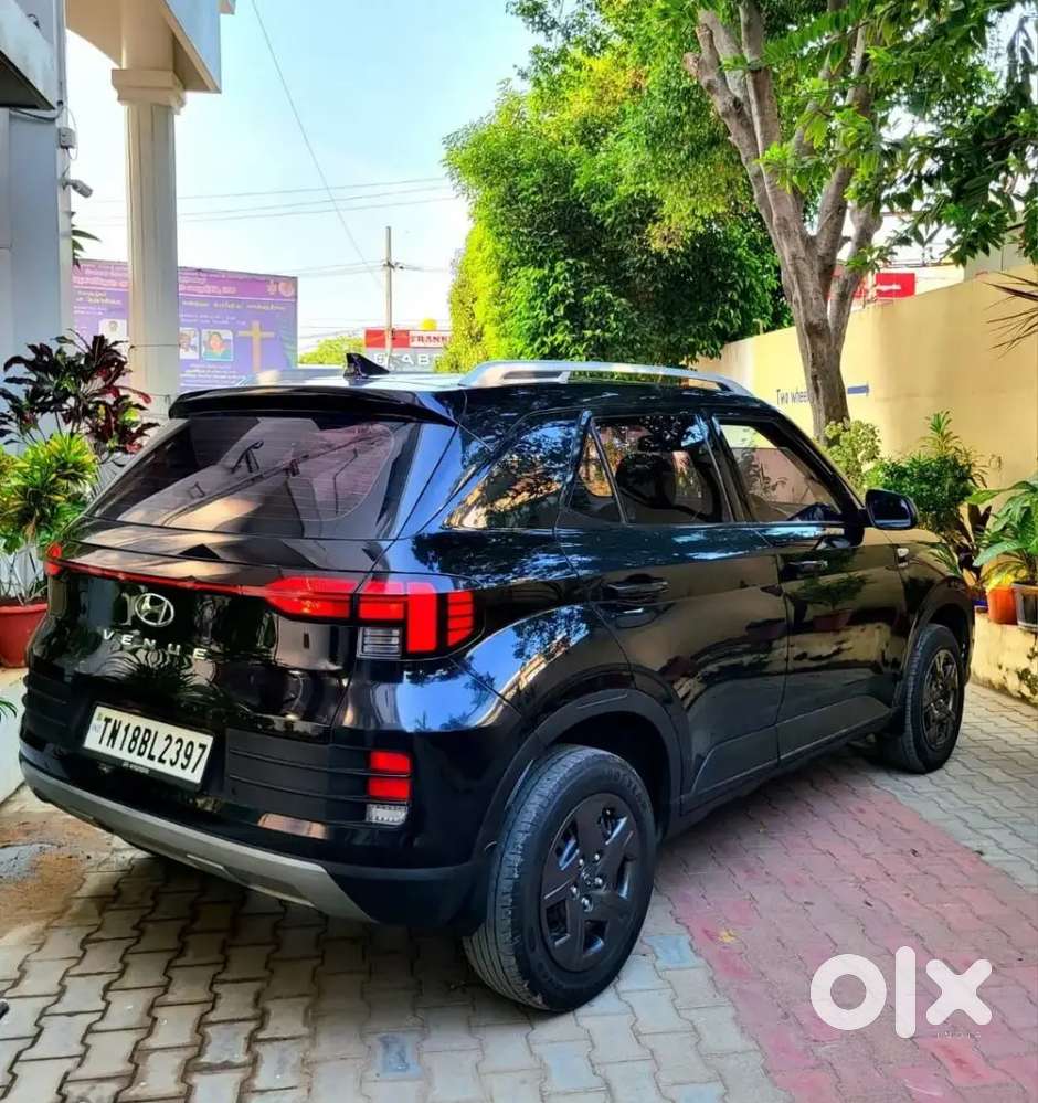 Hyundai Venue Kappa 2023 Second Owner ( Mint Condition )