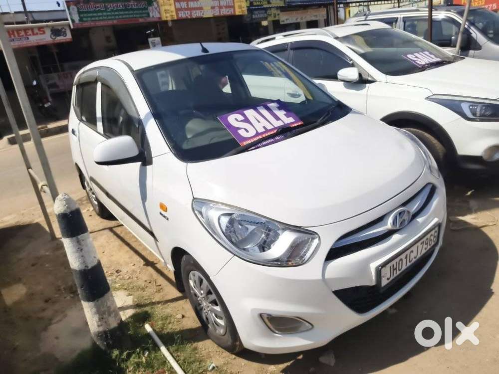 Hyundai I10 Sportz, 2017, Petrol