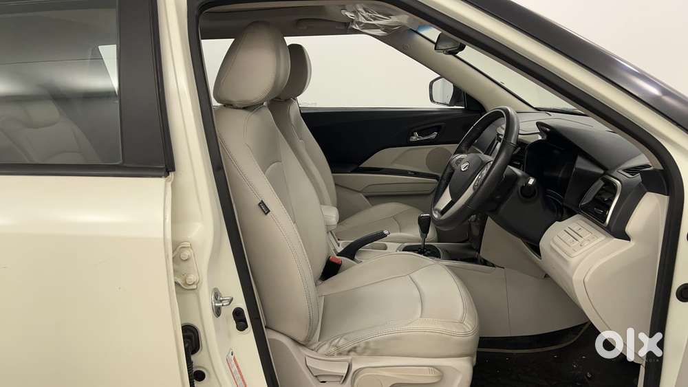 Mahindra Xuv300 W8 (o) 1.5 Diesel Amt, 2022, Diesel