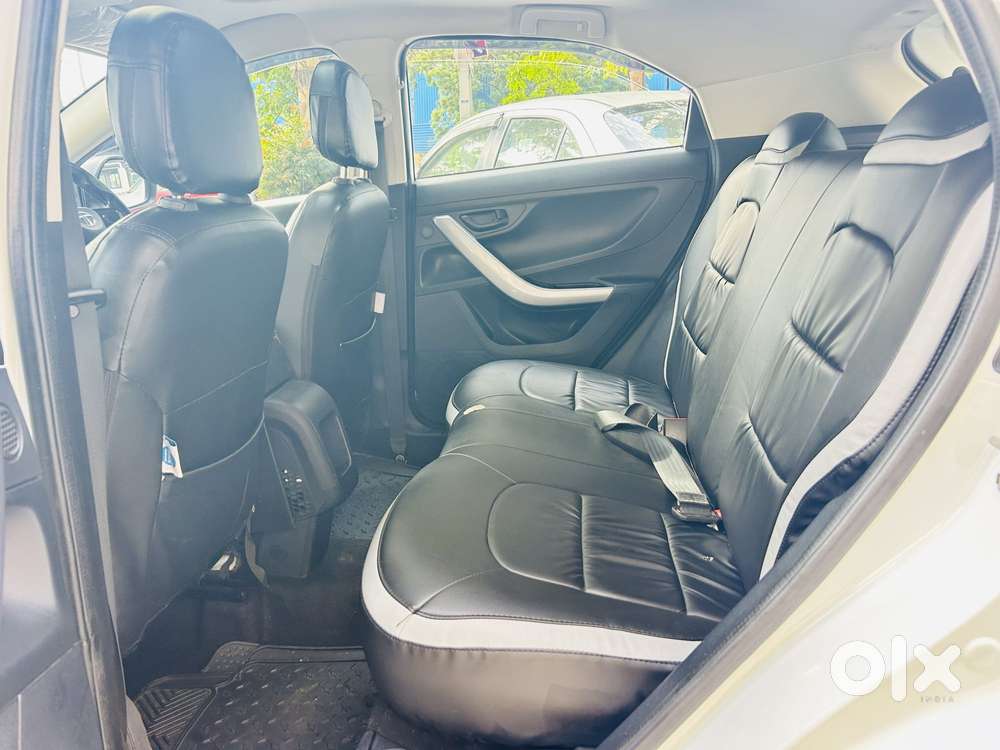 Tata Nexon 1.2 Revotron Xm Plus (s), 2022, Petrol