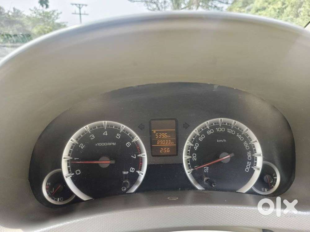 Maruti Suzuki Ertiga Vxi Abs, 2014, Petrol
