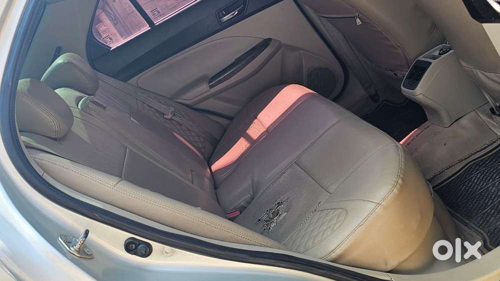 Maruti Suzuki Swift Dzire Zdi + Mt, 2018, Diesel