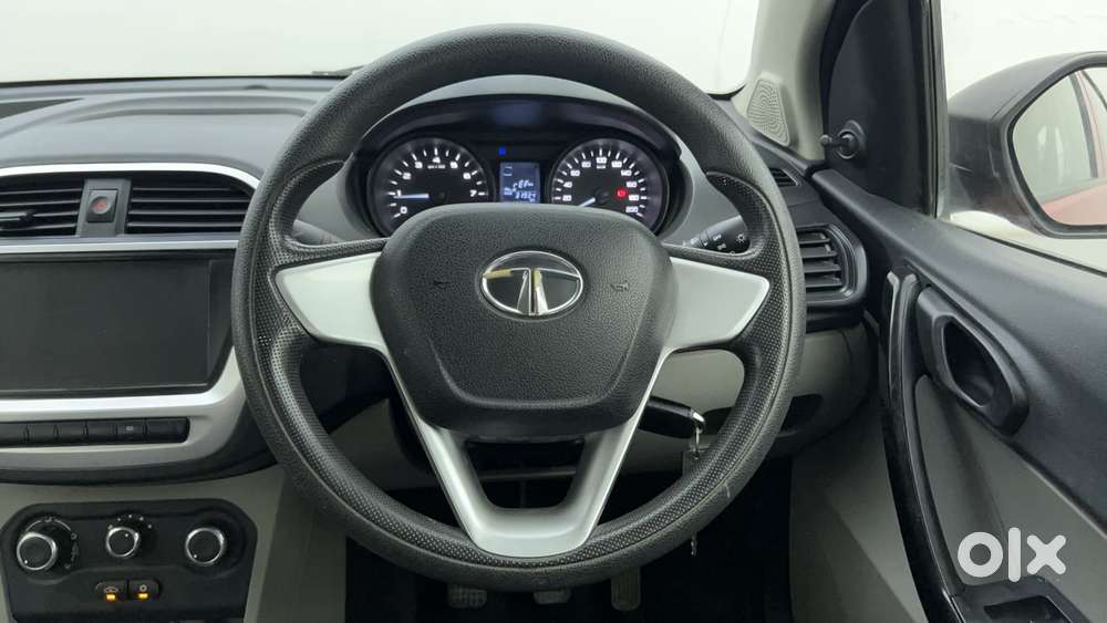 Tata Tiago 1.2 Revotron Xm, 2017, Petrol