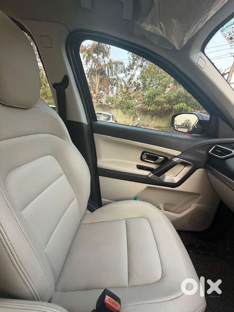 Tata Safari 2.0 Kryotec Xza Plus Dark Edition, 2021, Diesel