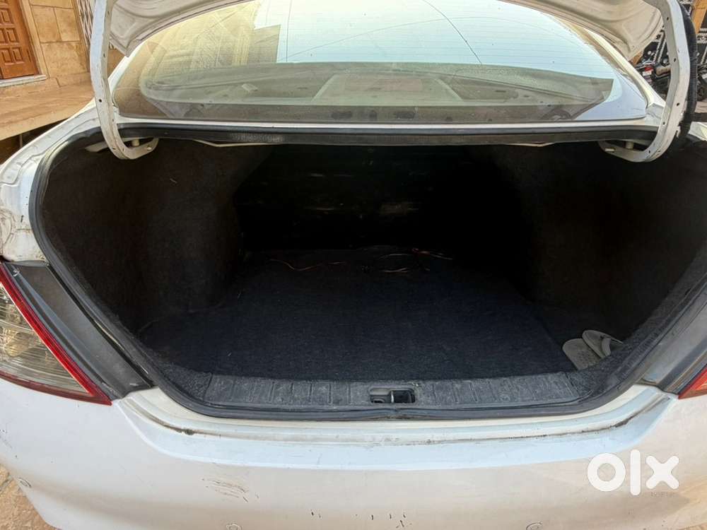 Nissan Sunny Diesel 2012 Year