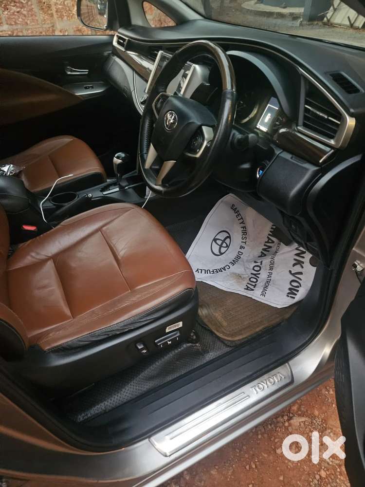 Toyota Innova Crysta 2016 2.8z Automatic