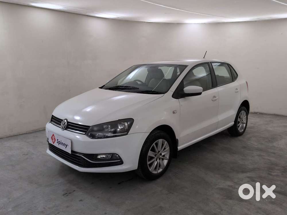Volkswagen Polo Petrol Highline 1.2l, 2015, Petrol
