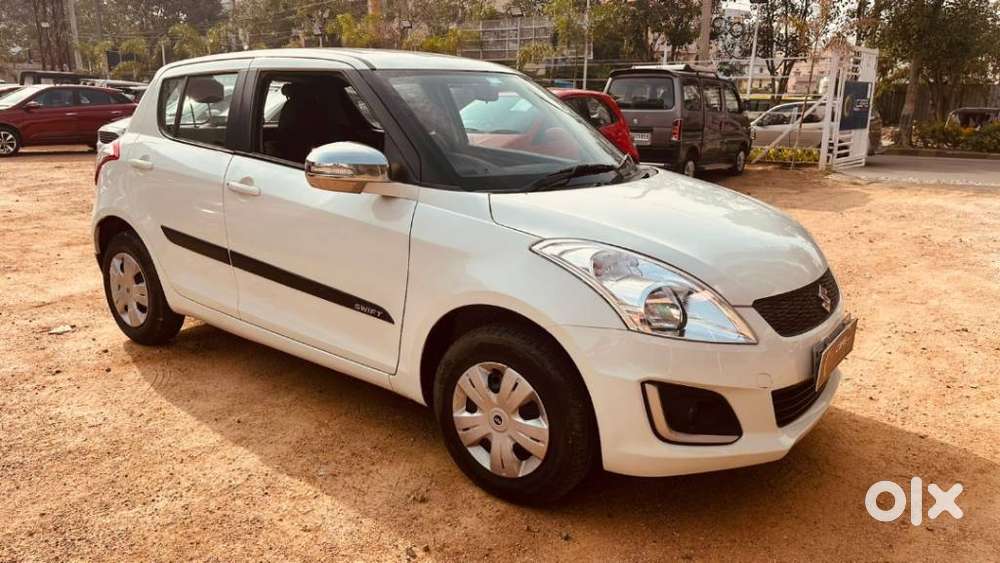 Maruti Suzuki Swift Amt Vvt Vxi, 2016, Petrol