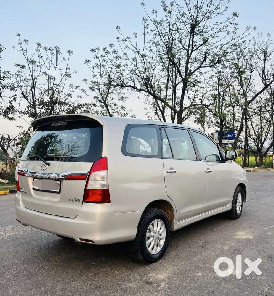 Toyota Innova 2014 Diesel Well Maintained