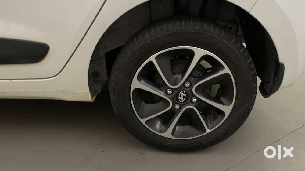 Hyundai Grand I10 [ ] 1.2 Kappa Vtvt Sportz At, 2018, Petrol