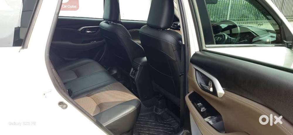 Toyota Urban Cruiser Hyryder 1.5 V Hybrid, 2024, Petrol