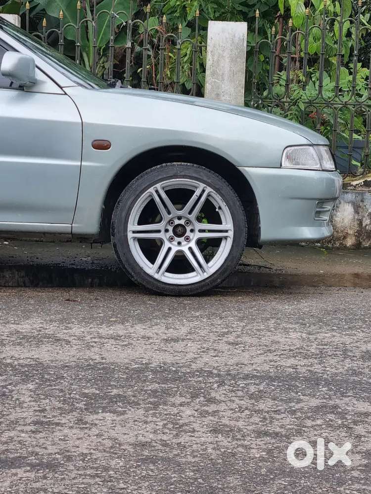 Mitsubishi Lancer Petrol 2003