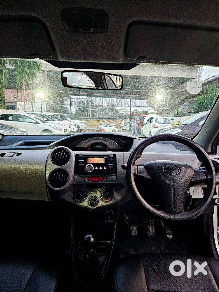 Toyota Etios Xclusive Petrol, 2011, Petrol