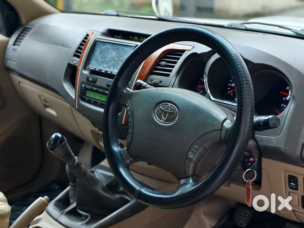 Toyota Fortuner, 2010, Diesel