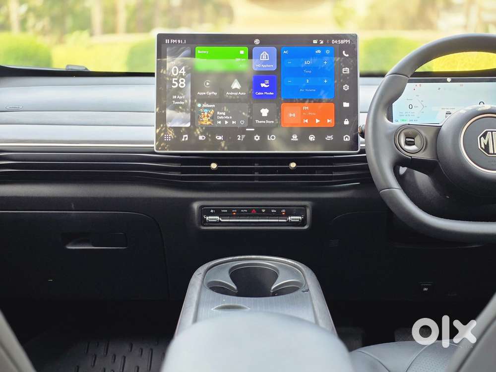 Mg Windsor Ev Essence, 2024, Electric