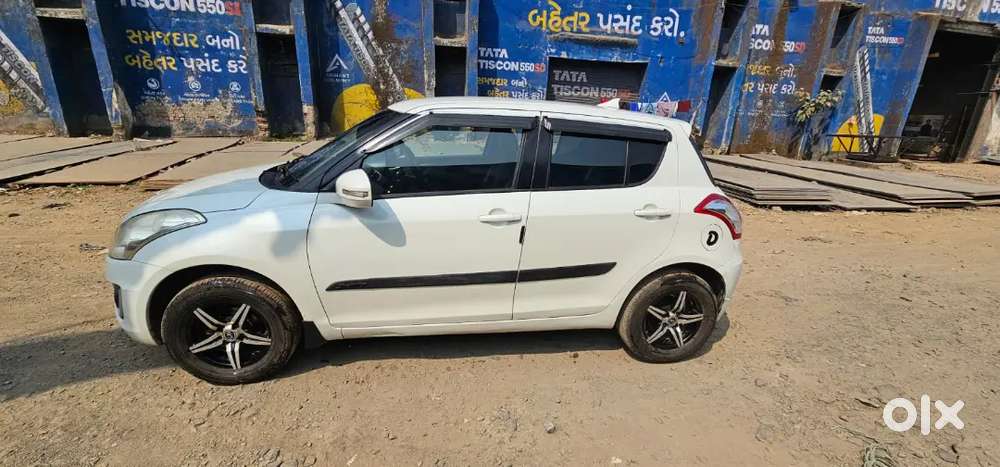 Maruti Suzuki Swift 2015 Diesel 128000 Km Driven
