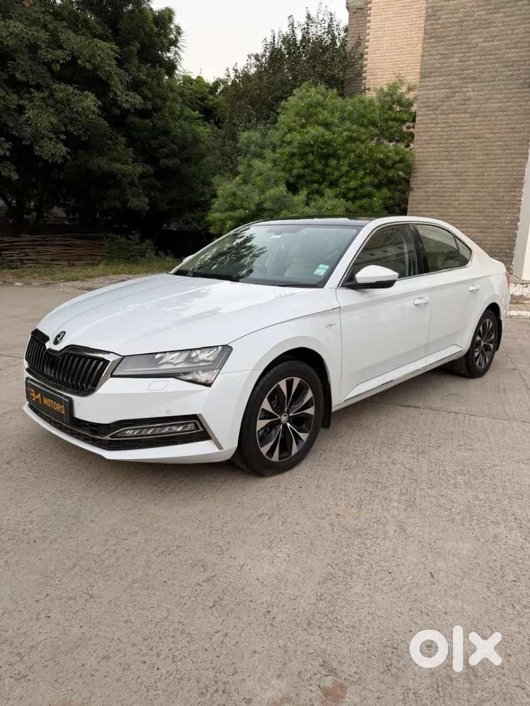 Skoda Superb 2.0 L&k Tsi At, 2020, Petrol