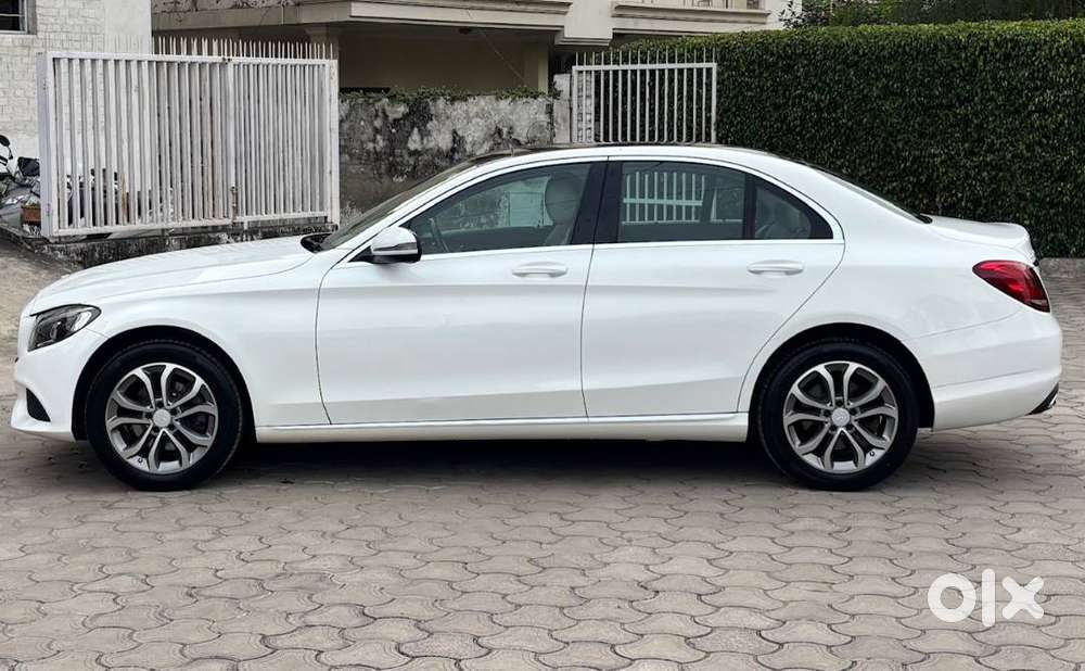 Mercedes Benz C-220 Cdi Avantgarde 59000 Kms Chandigarh Registration..