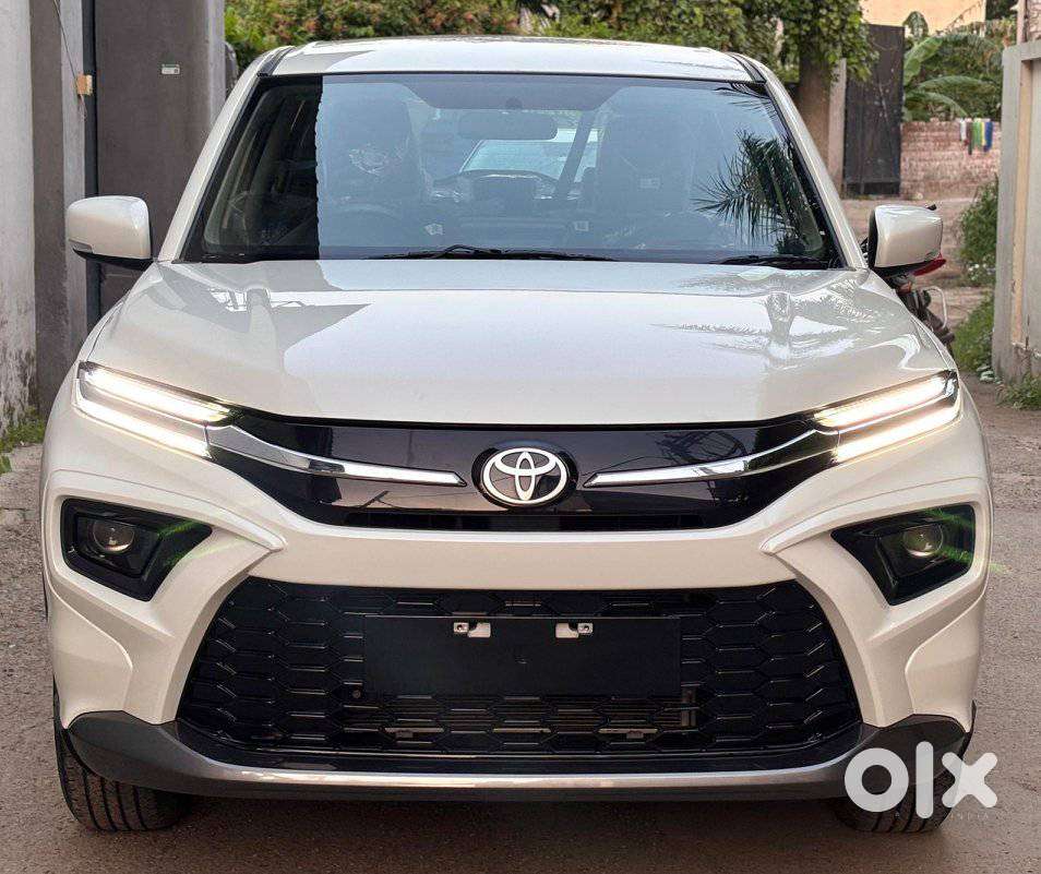 Toyota Urban Cruiser Hyryder, 2026, Petrol