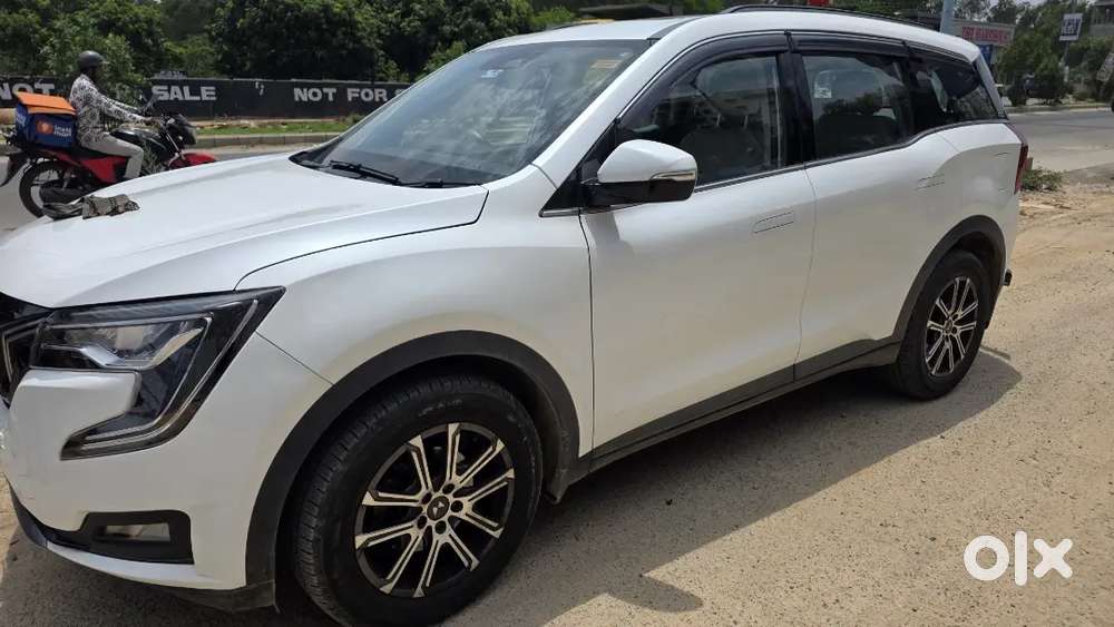 Mahindra Xuv700 2023 Diesel 14700 Km Driven