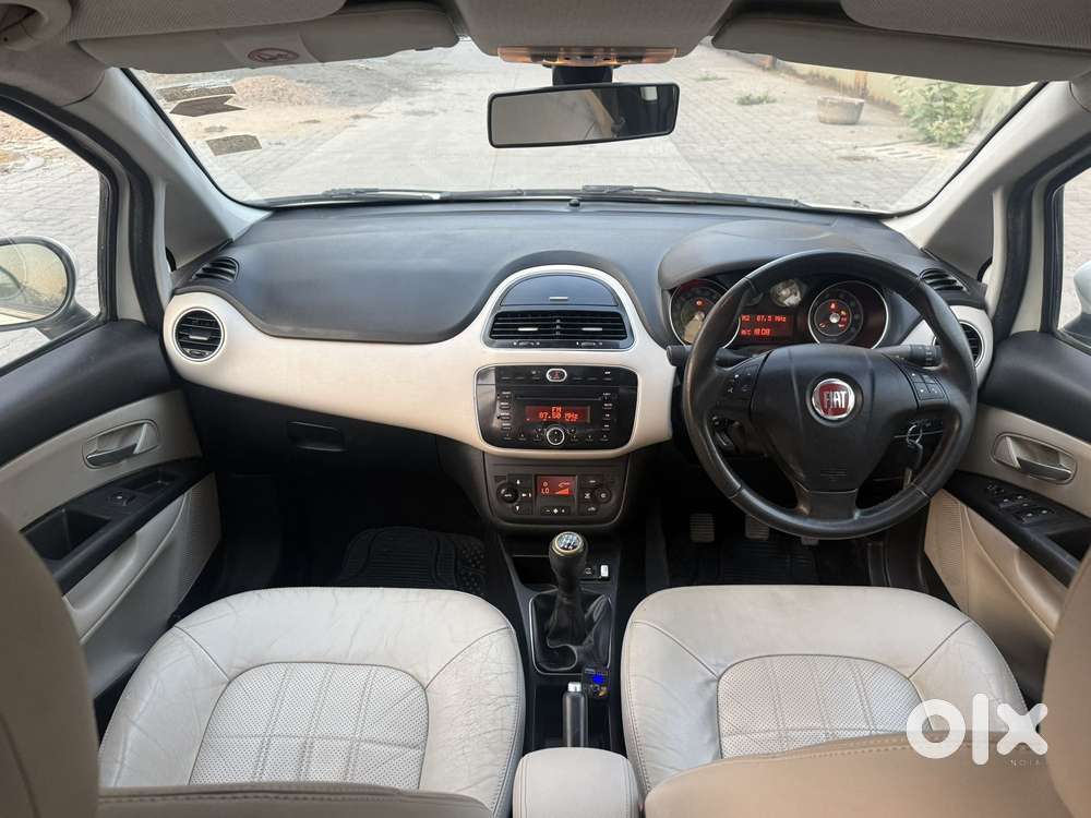 Fiat Linea Emotion 1.3 L Advanced Multijet Diesel, 2015, Diesel
